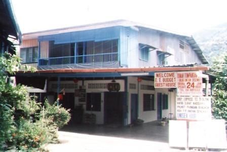 Et Budget Guest House Batu Feringgi Exteriér fotografie